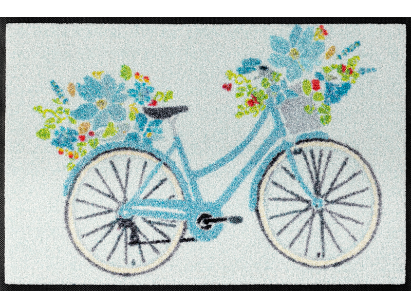 hellblaue Fußmatte mit Fahrrad und Blumen